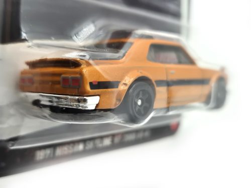 Hot Wheels 1971 Nissan Skyline HT 2000 GT-R - Silver Series 4/5 - s dlhou kartou -  Hot Wheels - 1:64