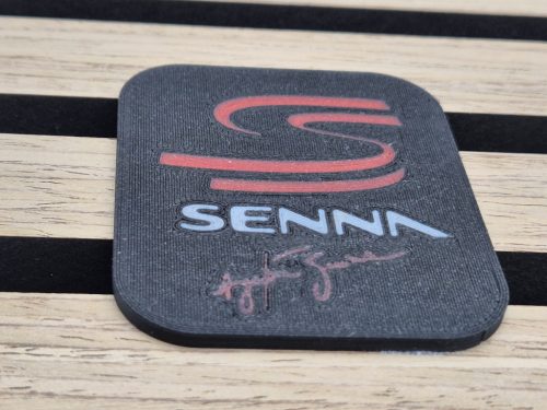 Toleman Hart TG184 F1 #19 (1984) - Ayrton Senna - s dekoračnou tabuľkou - dekoratívny predmet -  Edicola - 1:24