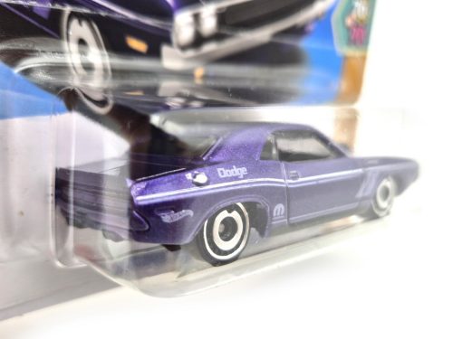 Hot Wheels '70 Dodge Hemi Challenger - HW '70s vs. '90s 10/10 - 164/250 -  Hot Wheels - 1:64