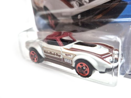 Hot Wheels '68 Corvette Racer - HW Celebration Racers 2/10 - 51/250 -  Hot Wheels - 1:64