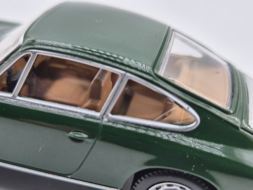 Porsche 901 / 911 Coupé (1969) - Norev - 1:43 model auta - s drobnou chybou 