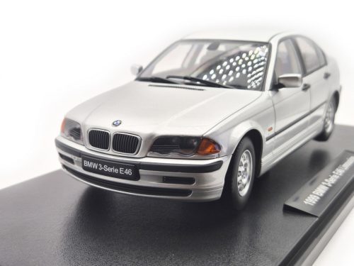 BMW E46 sedan (1999) - striebro -  KK-Scale - 1:18
