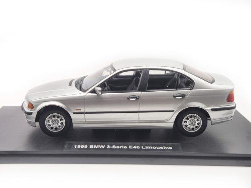 BMW E46 sedan (1999) - striebro -  KK-Scale - 1:18