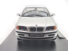 BMW E46 sedan (1999) - striebro -  KK-Scale - 1:18