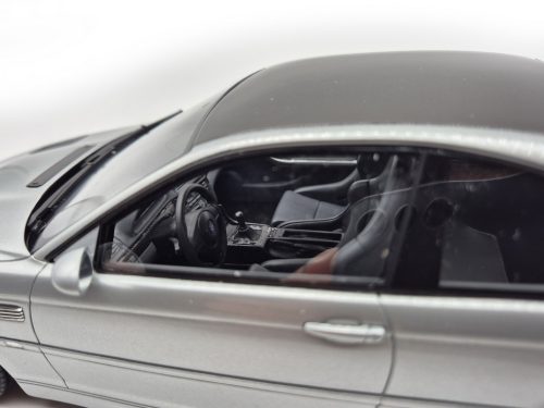 BMW E46 M3 GTR Coupé (2001) – Otto – model 1:18