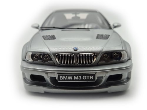 BMW E46 M3 GTR Coupé (2001) – Otto – model 1:18