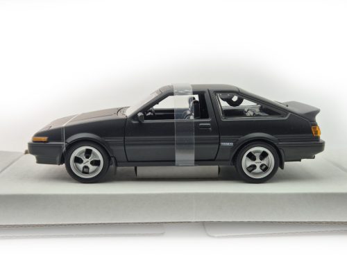 Toyota Sprinter Trueno AE86 - čierny - Maisto - 1:24