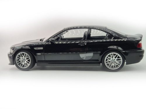 BMW E46 M3 CSL coupe (2003) - čierny - Norev - 1:18