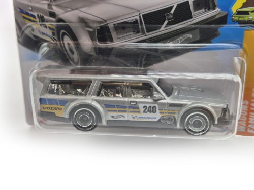 Hot Wheels Volvo 240 Drift Wagon - Wagons 3/5 - 227/250 - Hot Wheels - 1:64