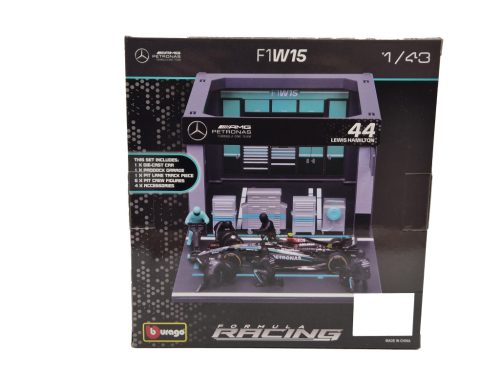 Mercedes Pit Stop - boxová dioráma - W14 EQ Performance F1 #44 (2023) - Lewis Hamilton - s mechanikmi - Bburago - 1:43
