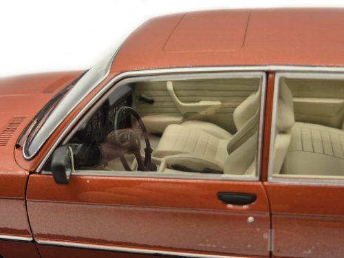 BMW E21 323i (1980) - Kastanienrot - Solido - 1:18 zberateľský model