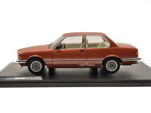 BMW E21 323i (1980) - Kastanienrot - Solido - 1:18 zberateľský model