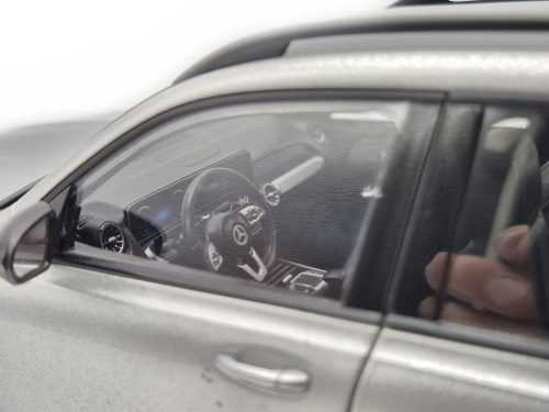 Mercedes Benz EQB (2021) - irídiová strieborná - NZG - 1:18