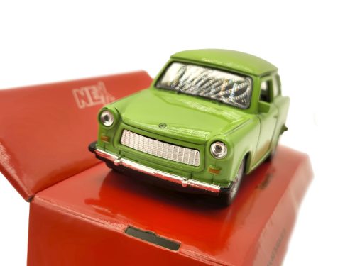Trabant 601 - zelený - Welly - 1:34