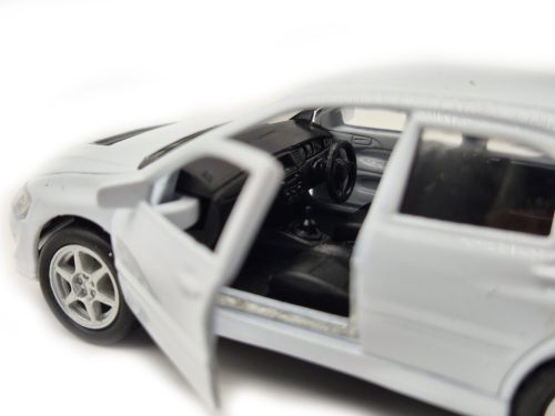 Mitsubishi Lancer Evolution VIII - biela - Welly - 1:34