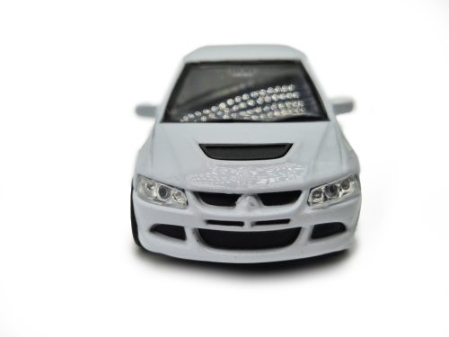 Mitsubishi Lancer Evolution VIII - biela - Welly - 1:34