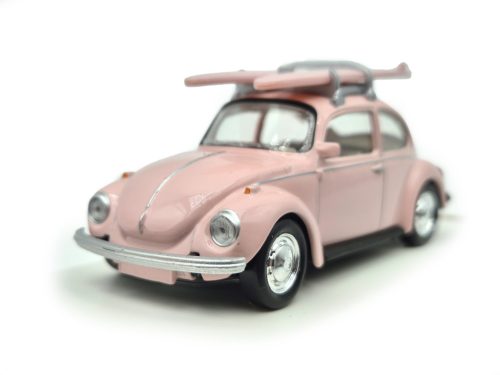 Volkswagen VW Beetle Coccinelle (1973) - so surfovými doskami - Norev - 1:43