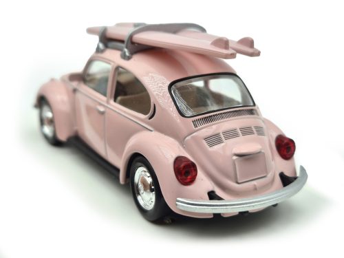 Volkswagen VW Beetle Coccinelle (1973) - so surfovými doskami - Norev - 1:43
