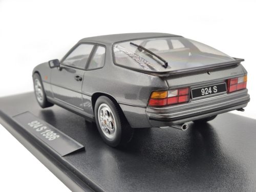 Porsche 924S coupe (1986) - metalická sivá - KK-Scale - 1:18