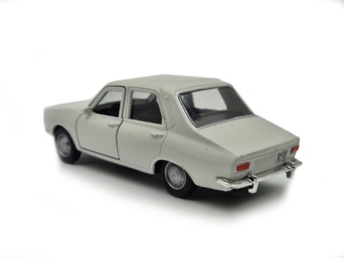 Dacia 1300 - biela - Welly - 1:34 model autíčka