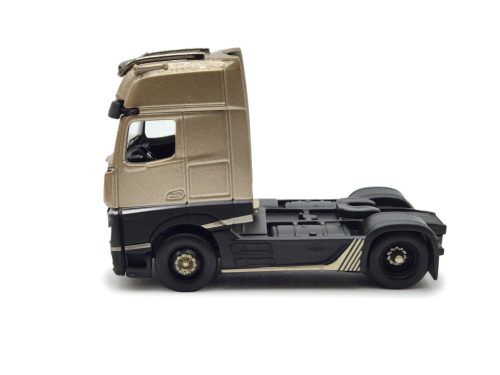 Mercedes Benz Actros 1851 MP4 Gigaspace kamión (2018) - Maisto - 1:64