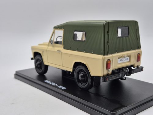 ARO 240 (1972) – Edicola – 1:24