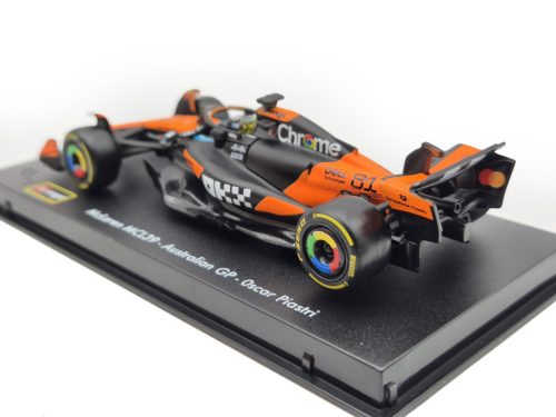 McLaren MCL39 F1 #81 (2025) – Oscar Piastri – S JAZDCOM – Bburago – 1:43