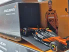 McLaren kamiónový set – Mercedes Actros 2 Gigaspace + MCL38 F1 #4 – Lando Norris – Bburago – 1:43