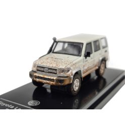   Toyota Land Cruiser 76 Off Road LHD (2017) – Paragon Models – 1:64 1/64 model auta