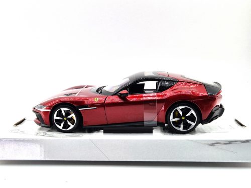 Ferrari 12Cilindri V12 830cv (2024) - Bburago - 1:24