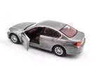 BMW F10 (2010) – sivá – Tiny Toys – 1:64 1/64 model auta