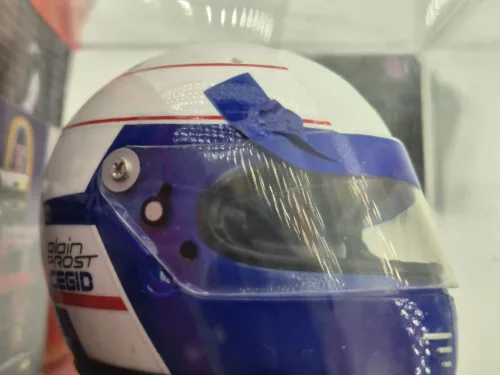 Prilba - Alain Prost (1990) - Edicola - 1:5 - s malou chybou