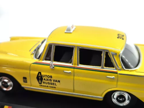 Mercedes-Benz 200 (1966) - Bruselský taxík - Edicola - 1:43