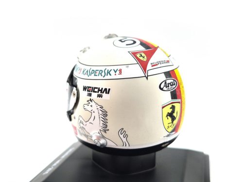 Prilba - Sebastian Vettel (2015) - Edicola - 1:5 1/5 prilba