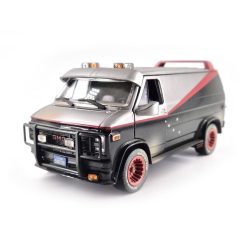   GMC Vandura (1983) - The A-Team - battle damaged (mud / bullet holes) - Greenlight - 1:24