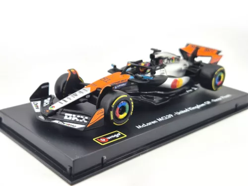 McLaren MCL39 F1 #81 (2025) - Silverstone British GP - Oscar Piastri - S JAZDCOM - Bburago - 1:43