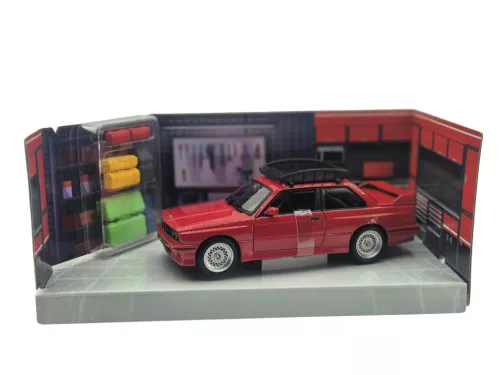 BMW E30 M3 so strešným nosičom a batožinou - Bburago - 1:24