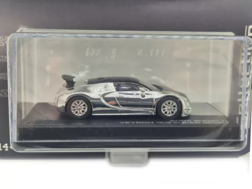 Bugatti Veyron 16.4 Super Sport (2005) - chróm/čierny - Majorette collection series 2026 /2 - Majorette - 1:64