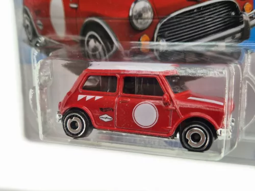 Hot Wheels Austin Mini Cooper S - červený - Then and Now 1/10 - 71/250 - Hot Wheels - 1:64